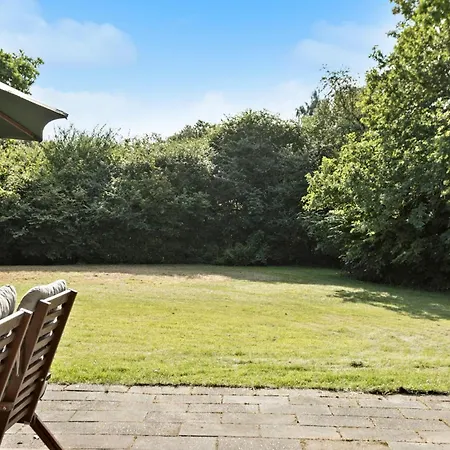 Pet Friendly In With Wifi Holiday home